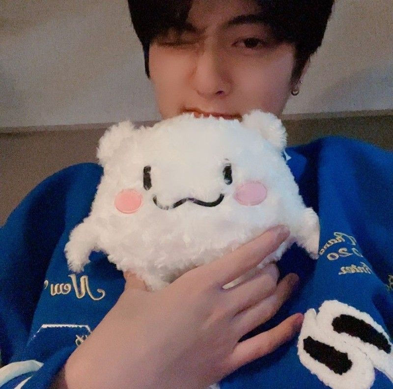 Recent activity shot of Haruto (TREASURE)