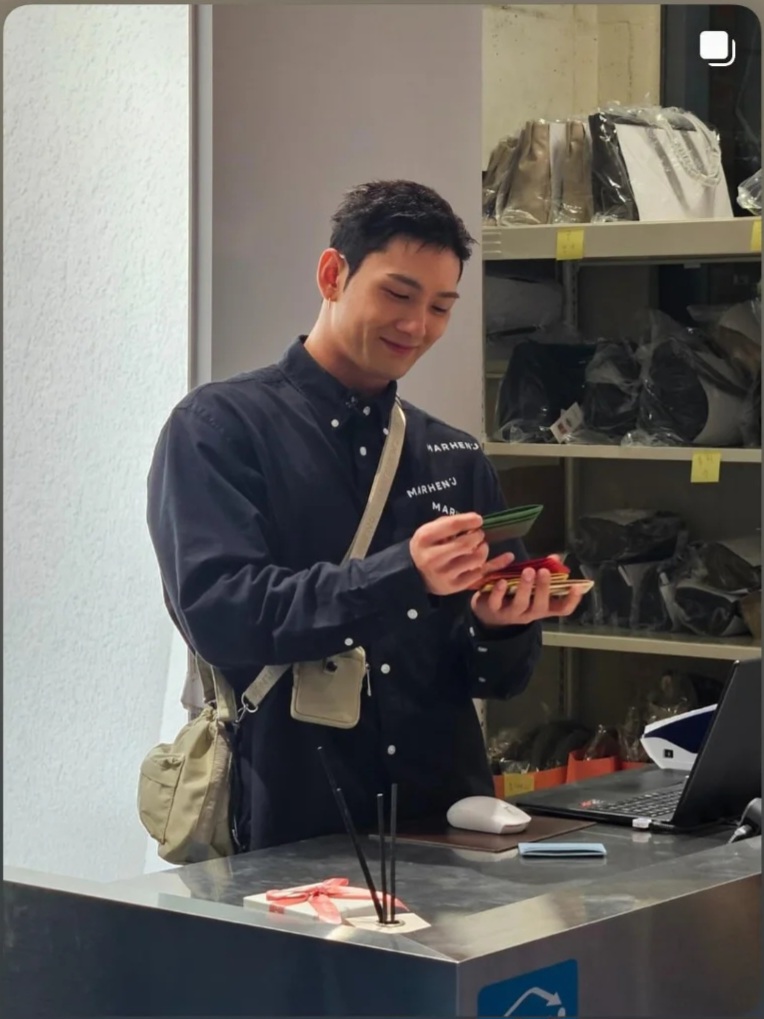 백호의 비하인드 컷