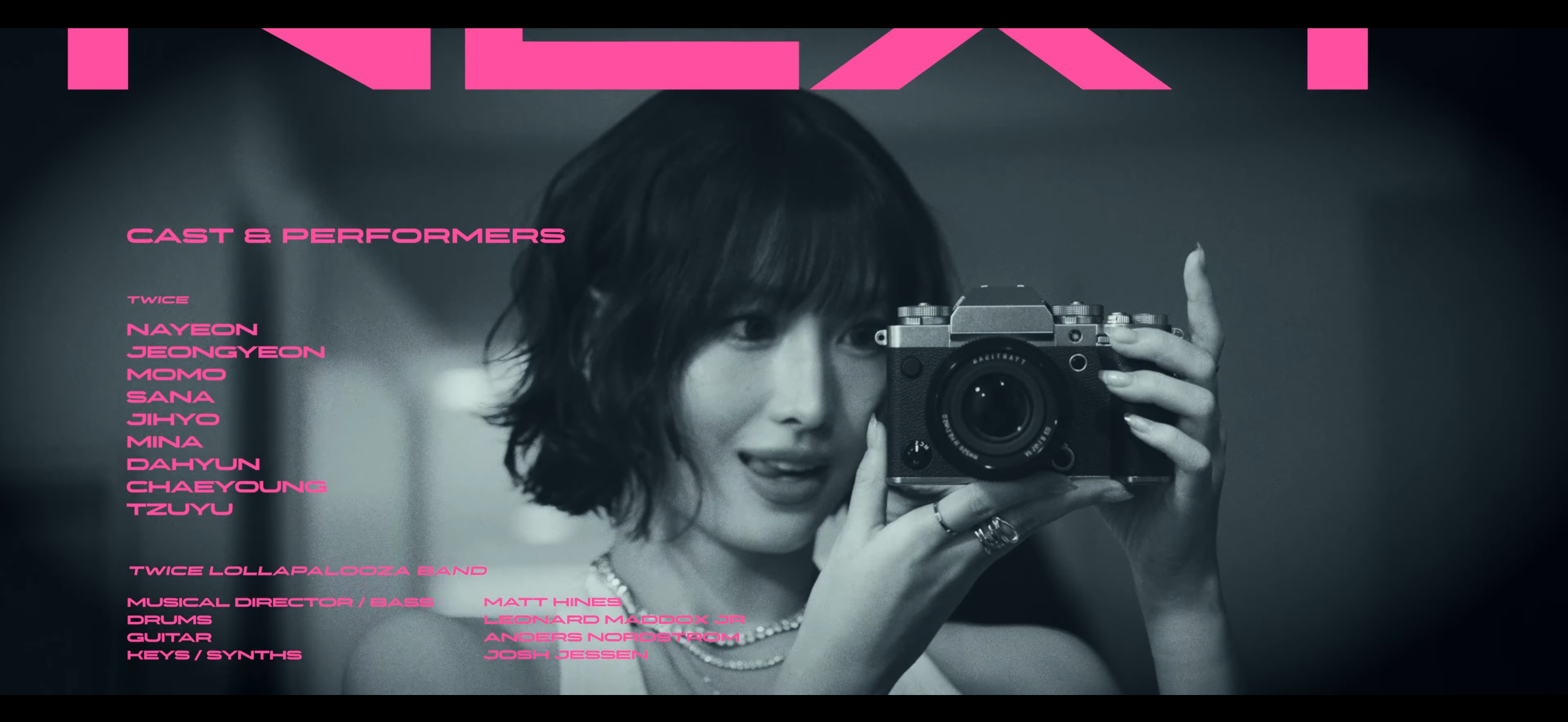 Foto terbaru Momo (TWICE)