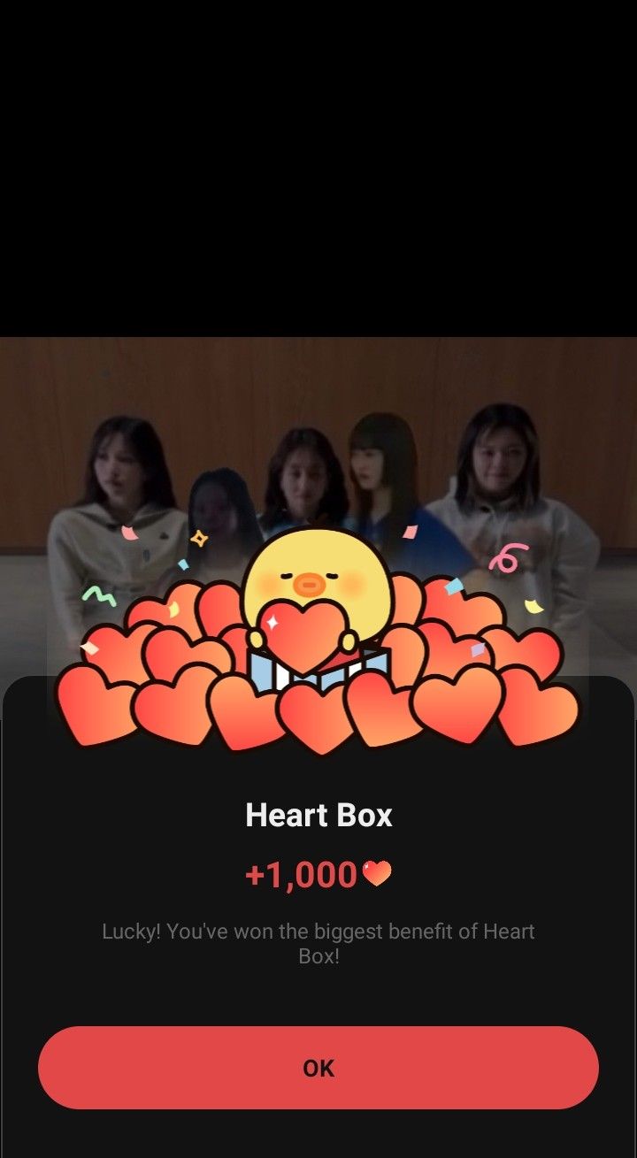 Recent activity shot of Jihyo (TWICE)