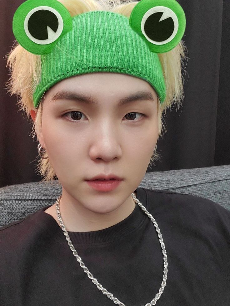 SUGA (防彈少年團)的幕後花絮