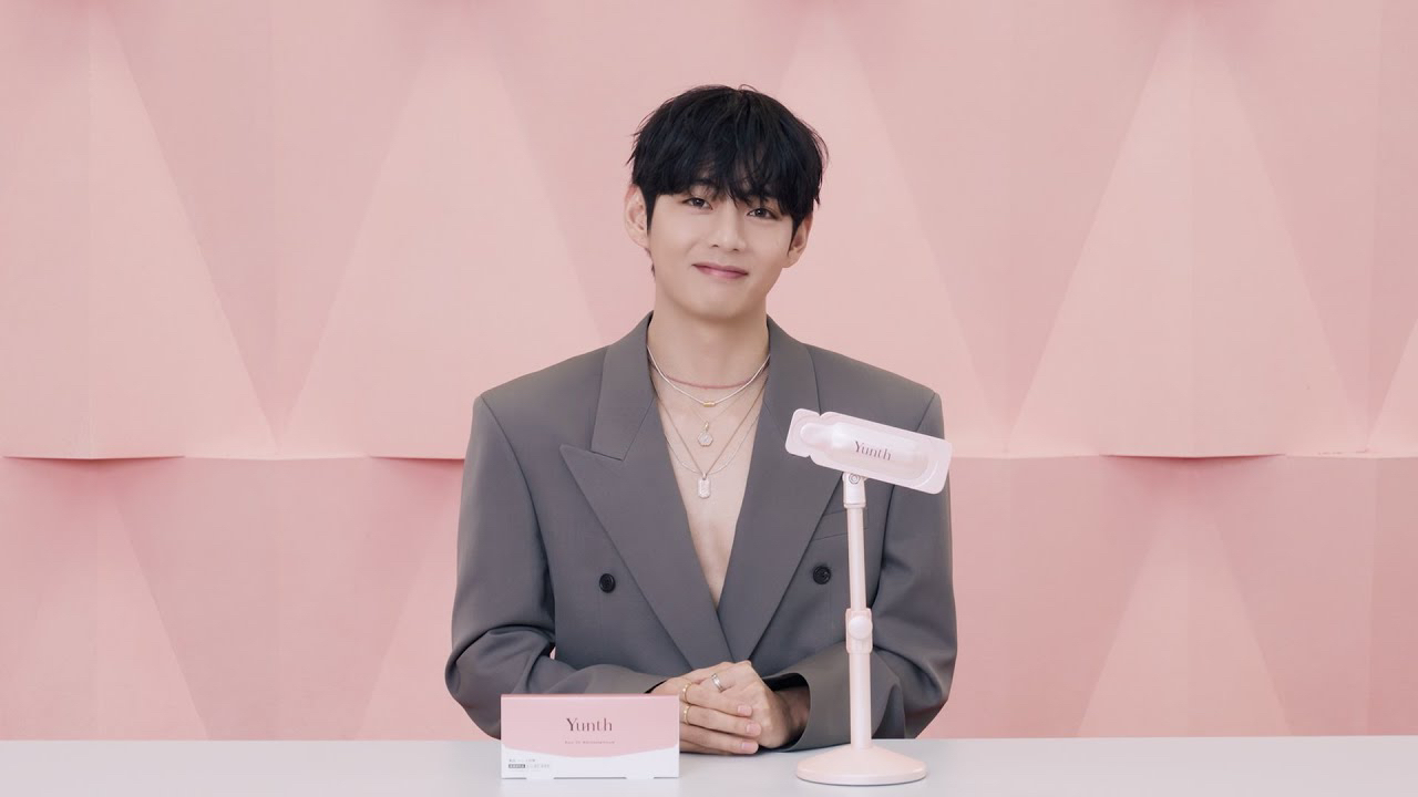 Behind-the-scenes cut of V (BTS)