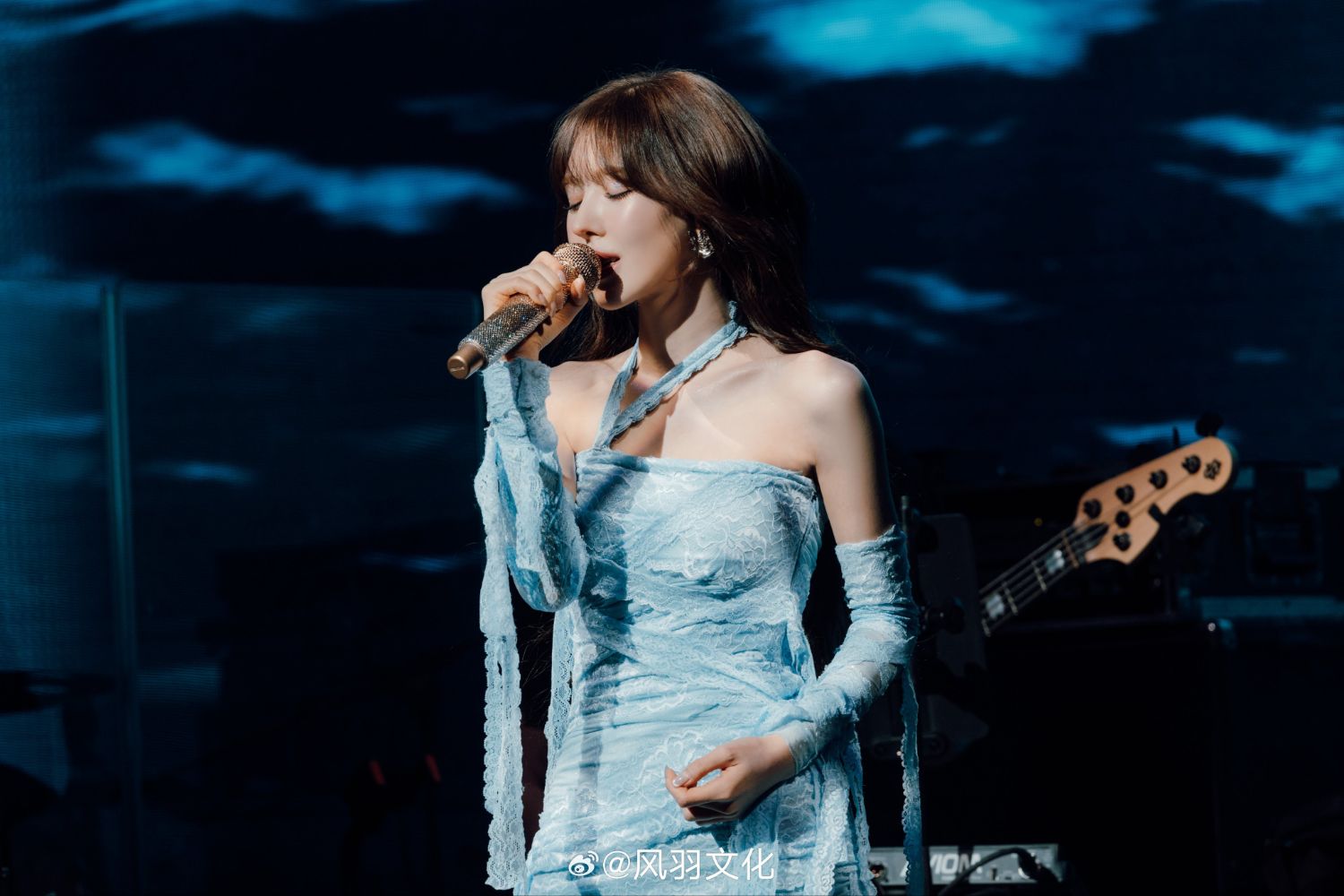Behind-the-scenes cut of Wendy (Red Velvet)