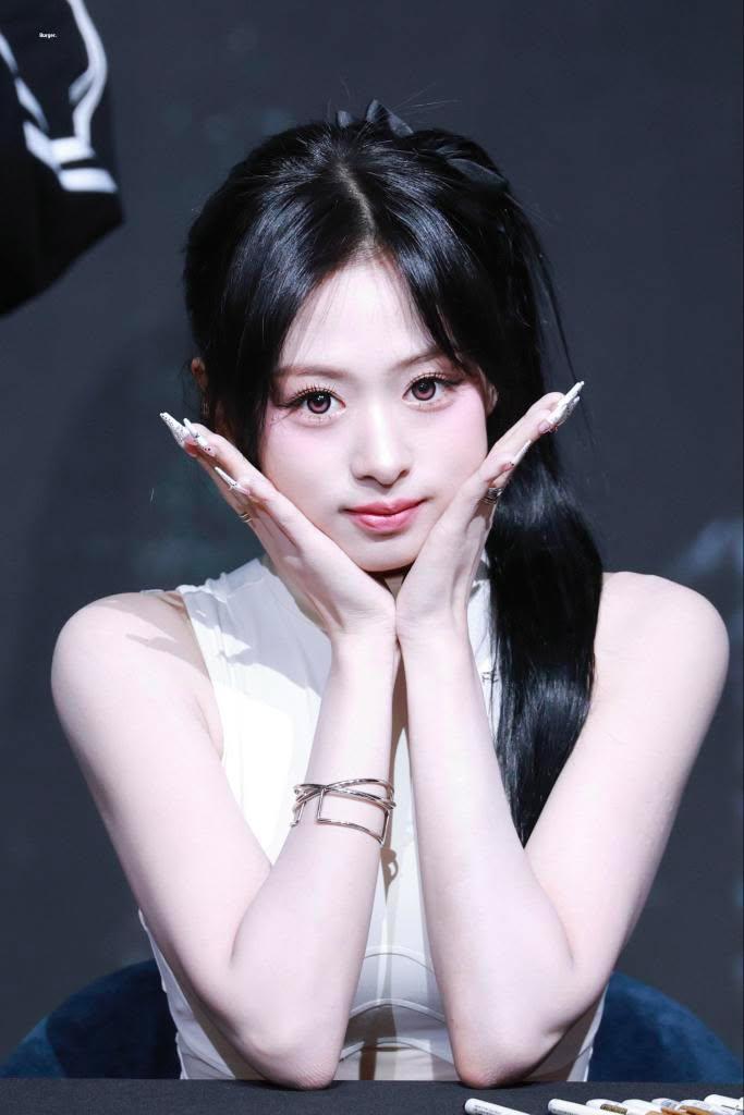 Recent activity shot of Ahyeon (BABYMONSTER)