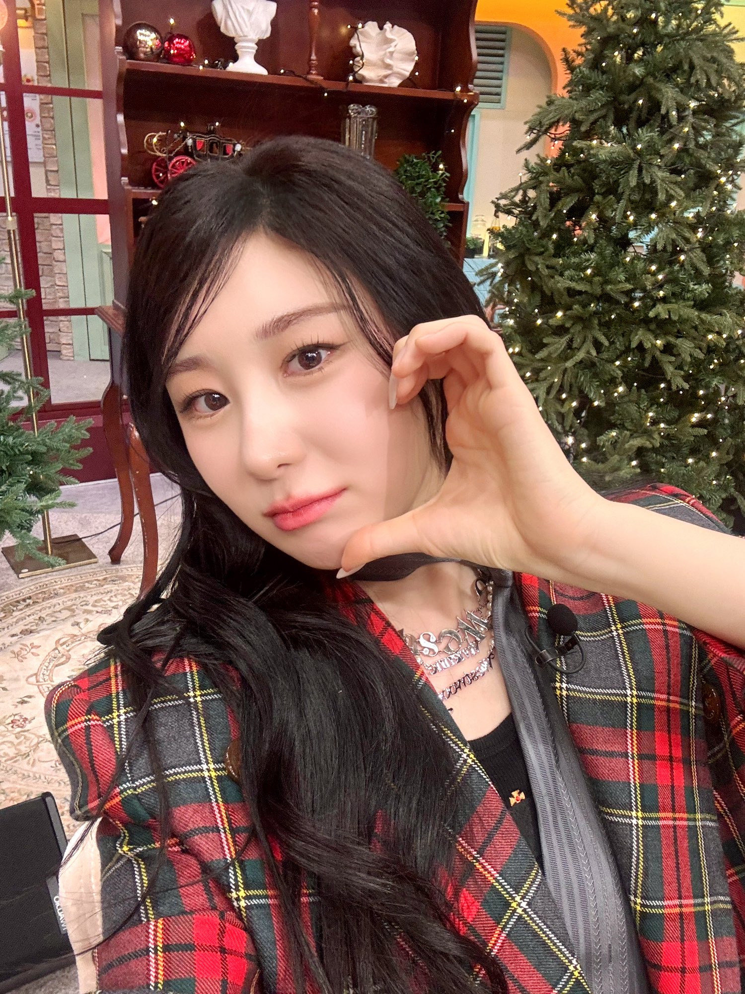 이채연의 비하인드 컷