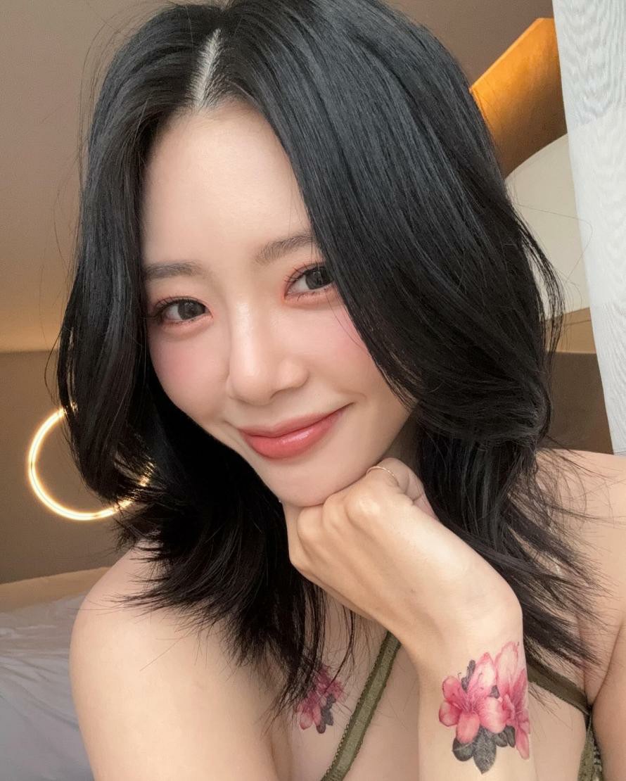 Behind-the-scenes cut of JI U (DREAMCATCHER)