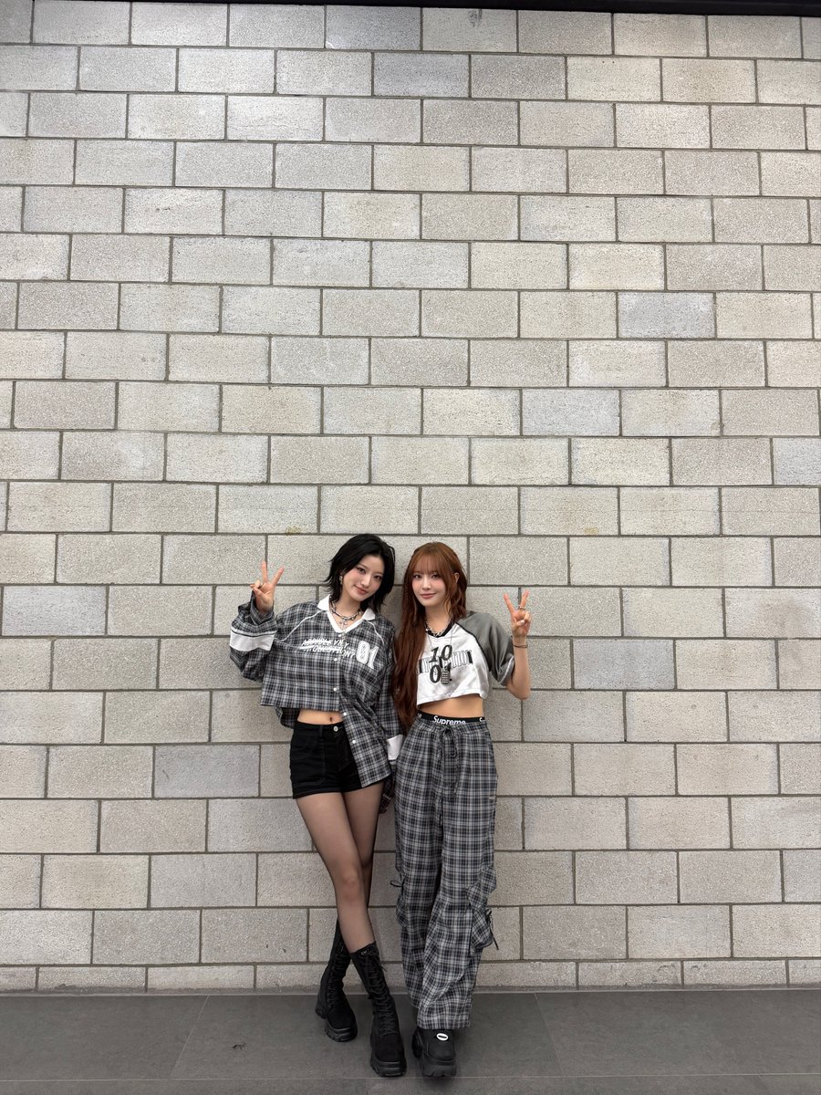 Behind-the-scenes cut of Billlie