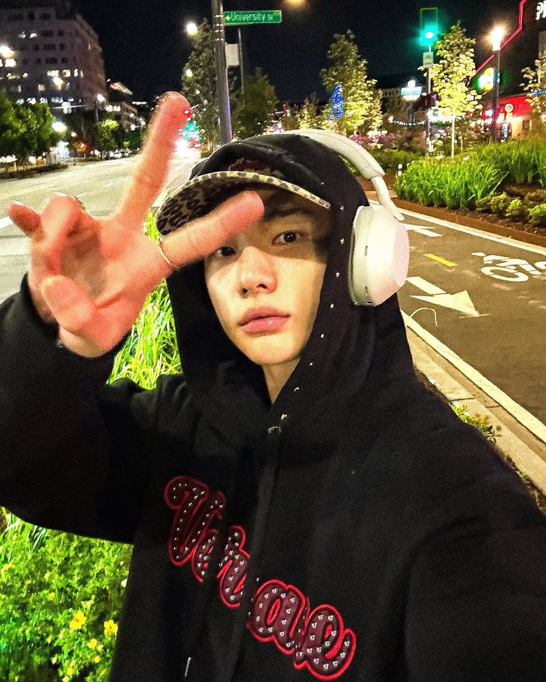 A moment captured by Hyunjin (Stray Kids)'s fan