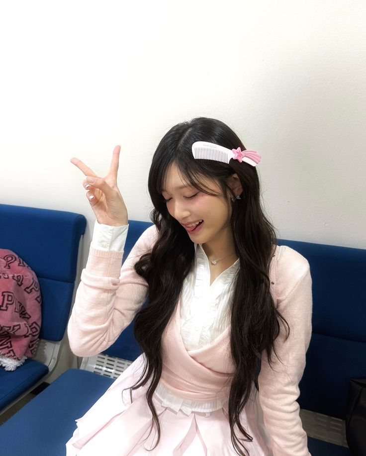 Latest photo of Leeseo (IVE)