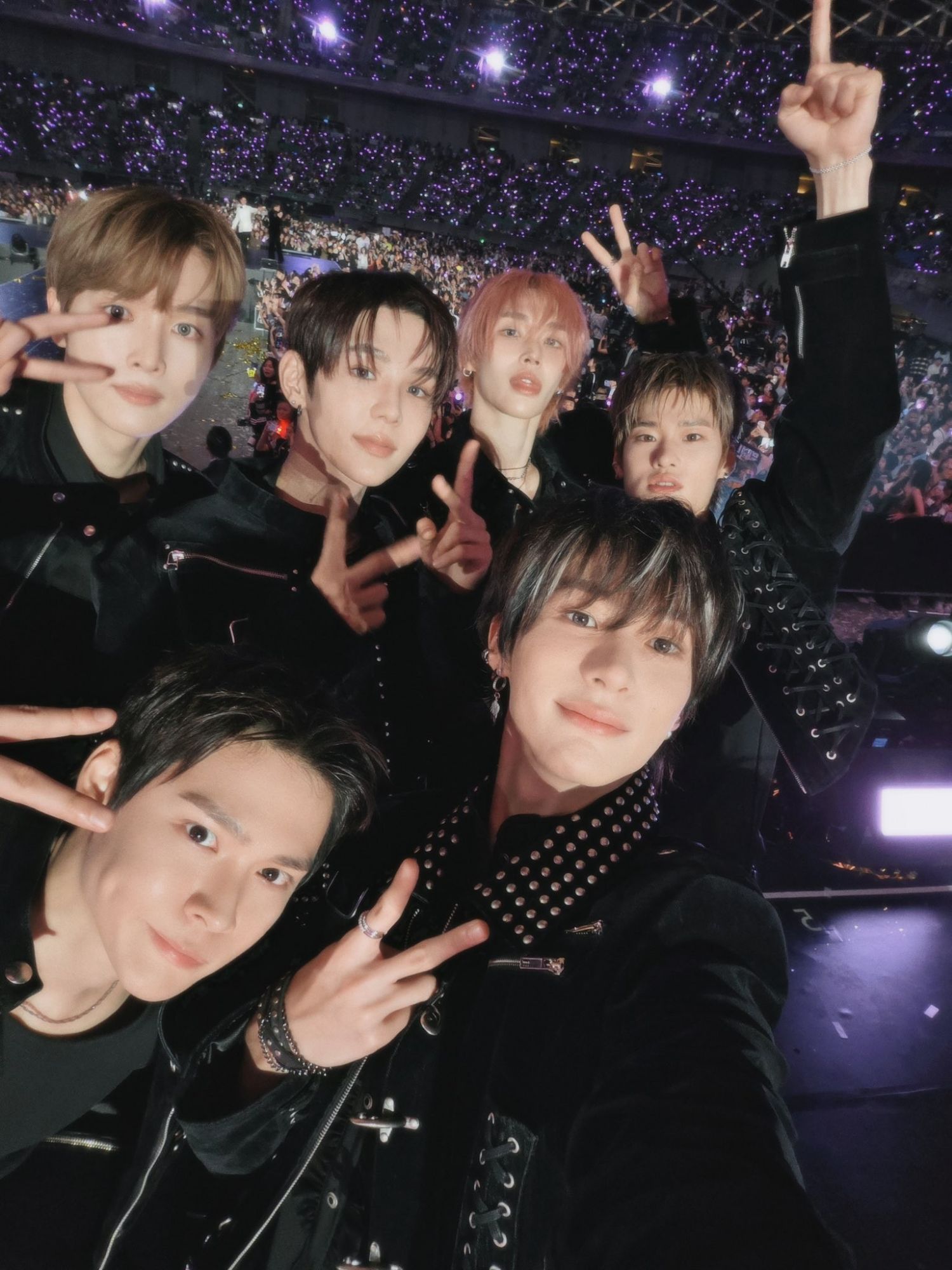 Behind-the-scenes cut of RIIZE