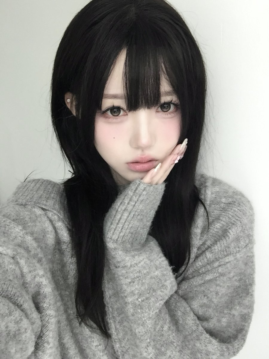 Recent activity shot of tripleS