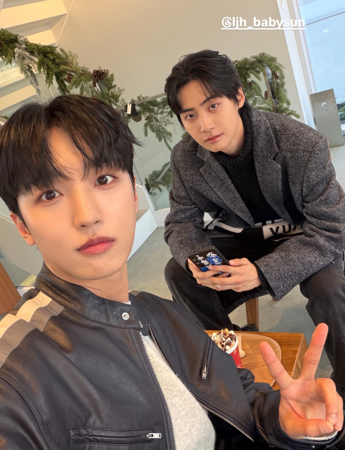 Momen yang diabadikan oleh penggemar UP10TION