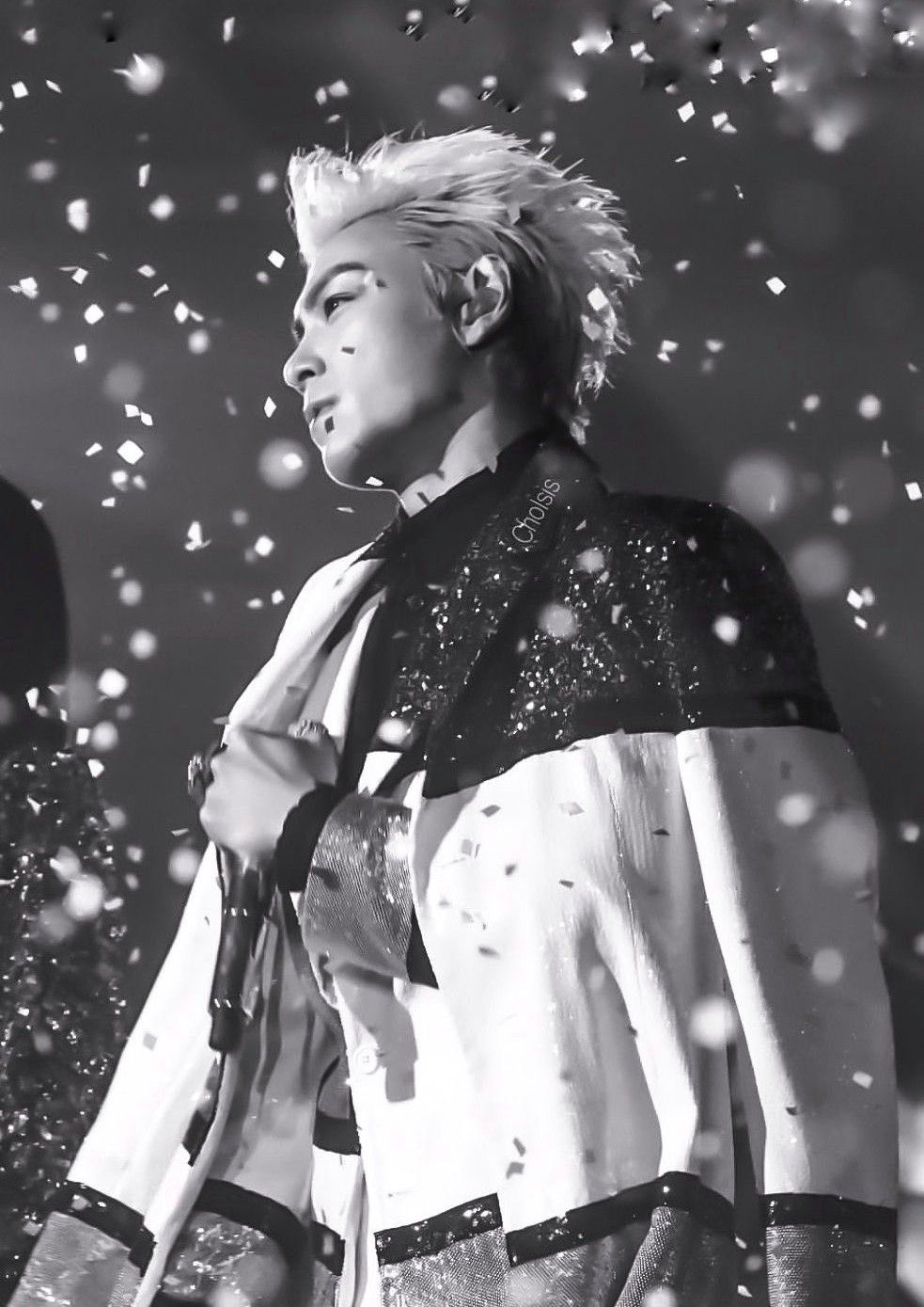 Behind-the-scenes cut of T.O.P
