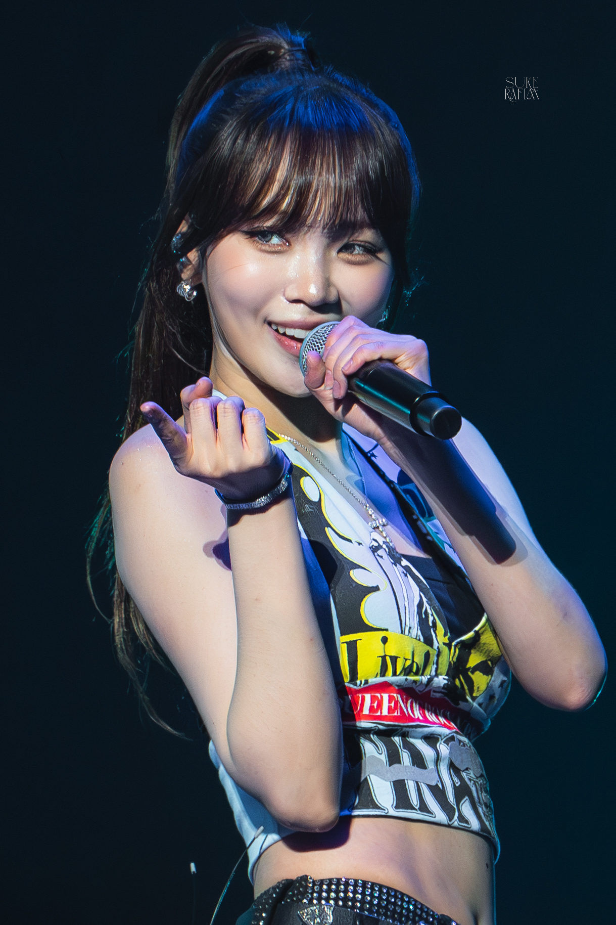 Latest photo of Kim Chaewon (LE SSERAFIM)