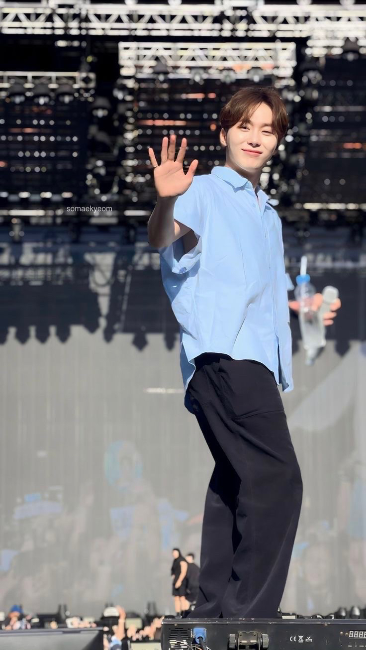 Recent activity shot of Seungkwan (SEVENTEEN)