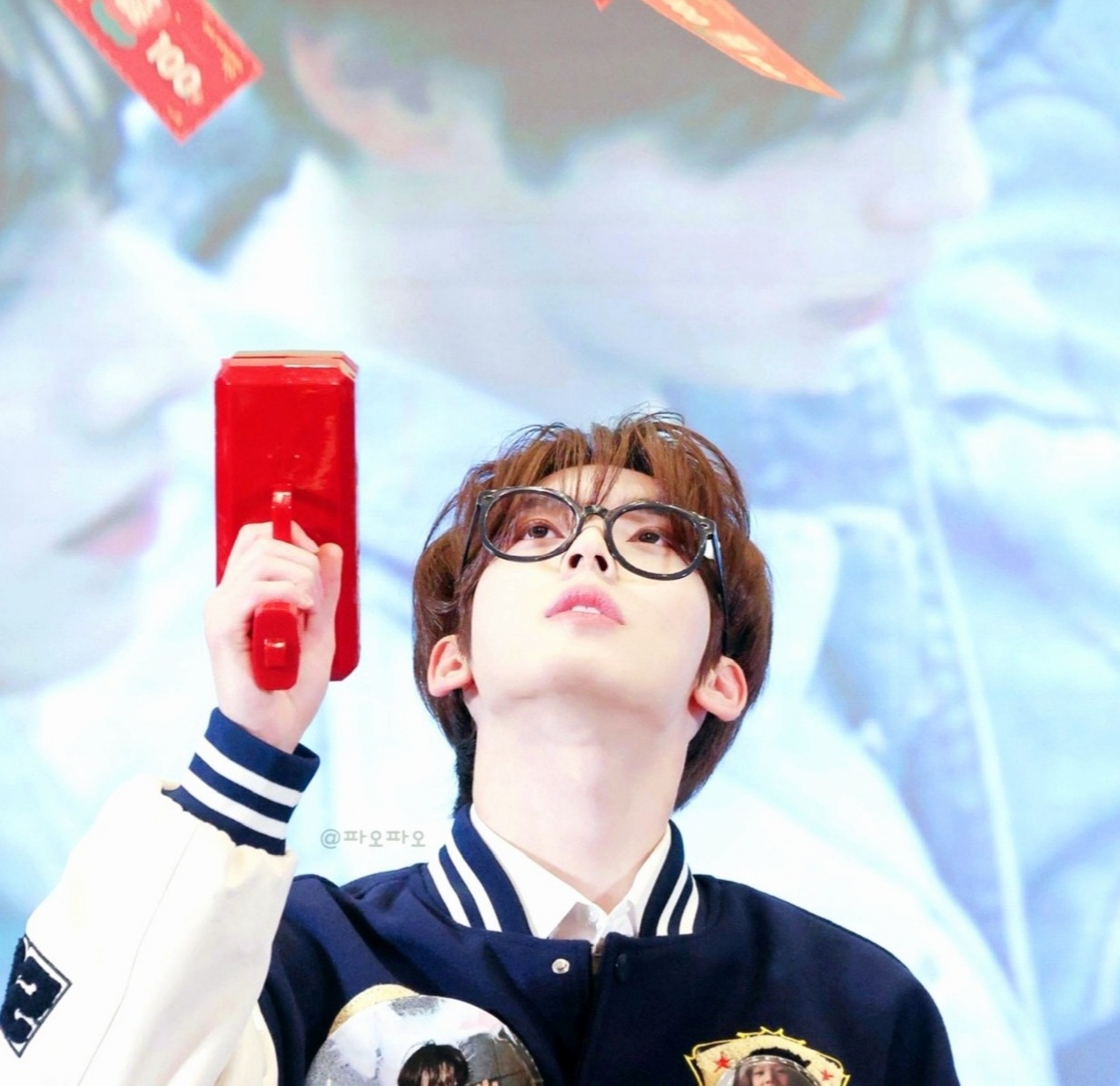 韩维辰 (ZEROBASEONE)粉丝拍下的瞬间