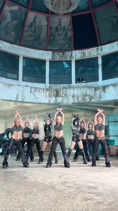Momo (TWICE)的最新活动照片