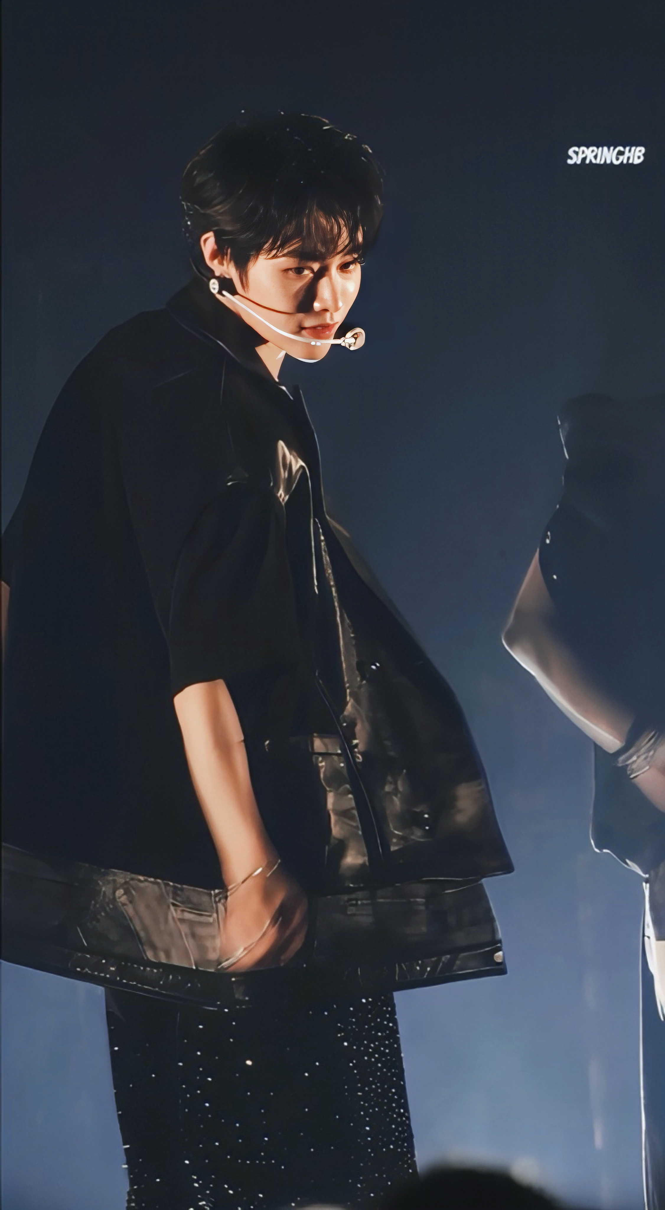 A heartfelt wallpaper shared by Hanbin (TEMPEST)'s fans