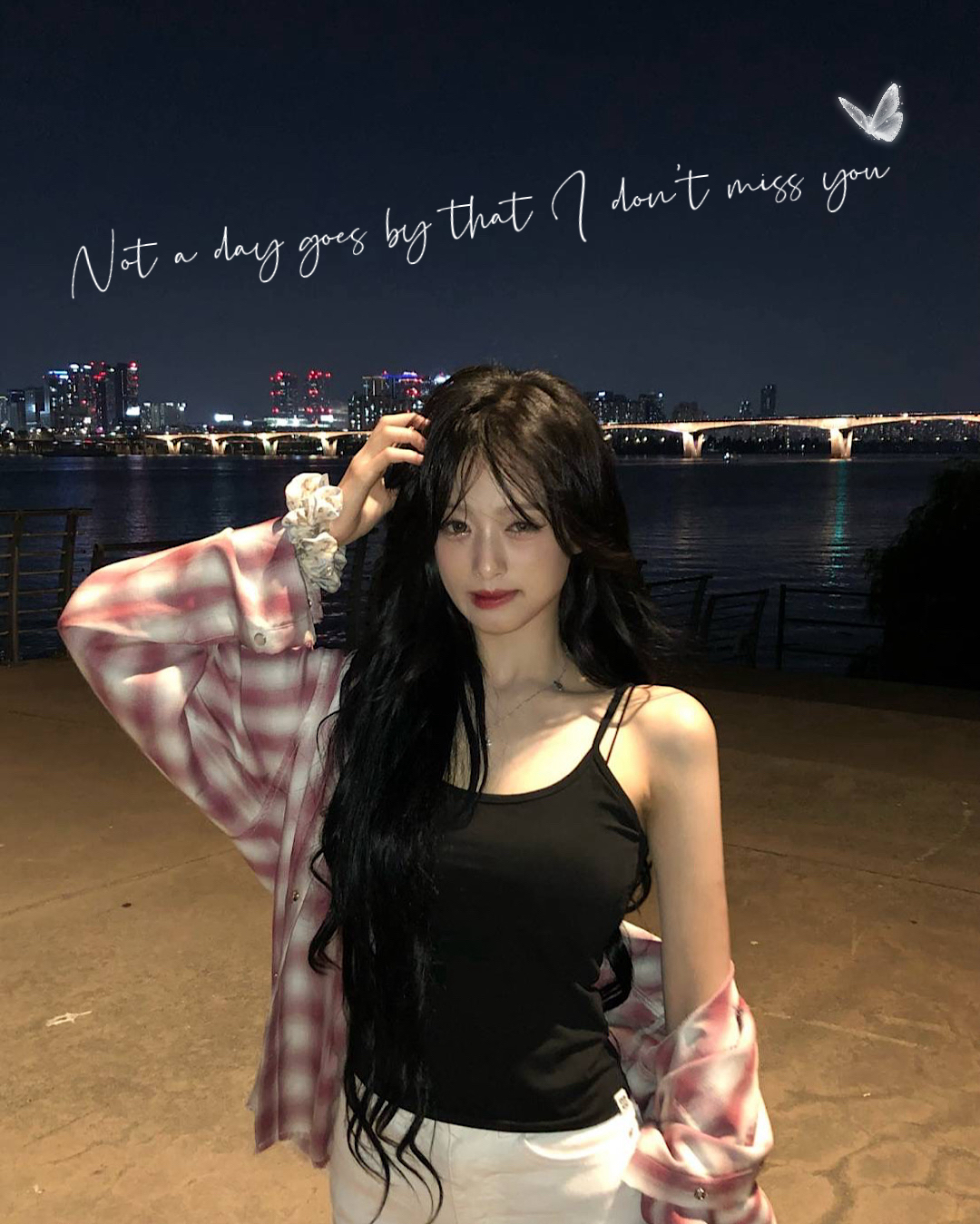 아현 (BABYMONSTER)의 비하인드 컷