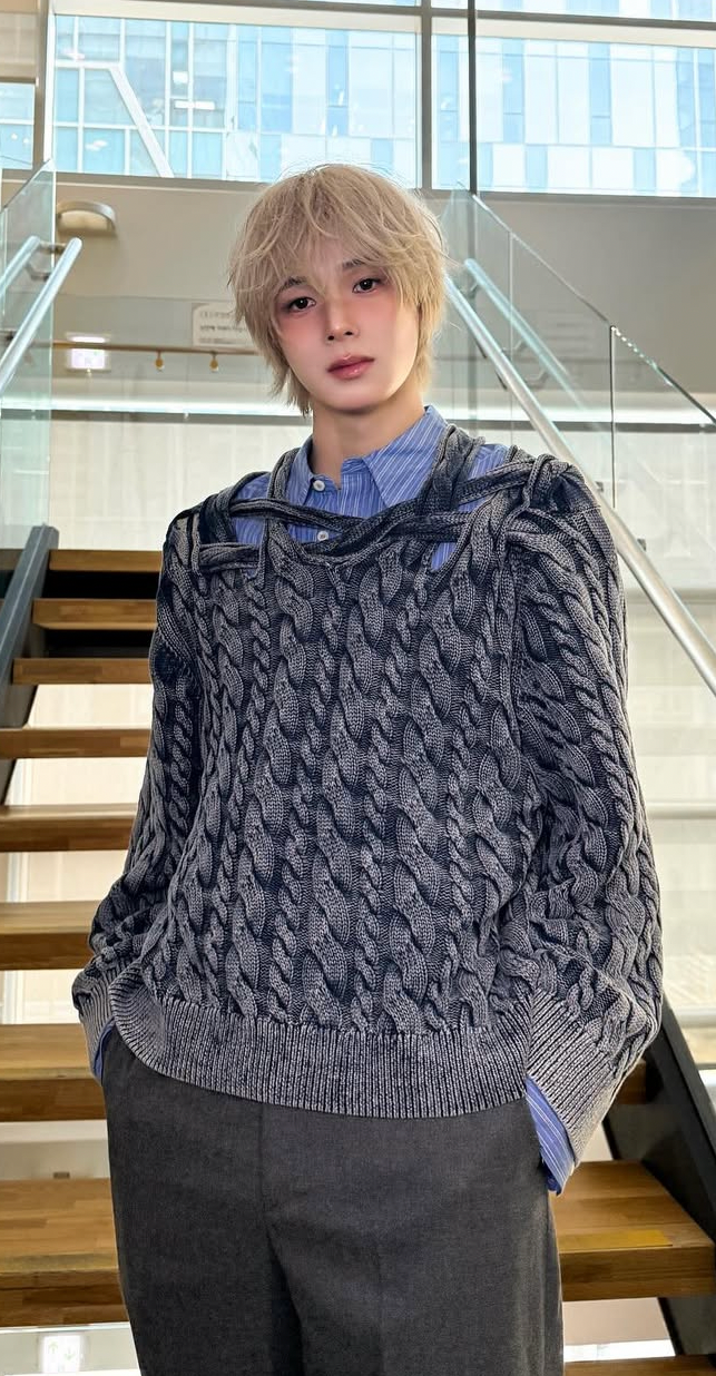 The most beloved wallpaper among K (&TEAM)'s fans