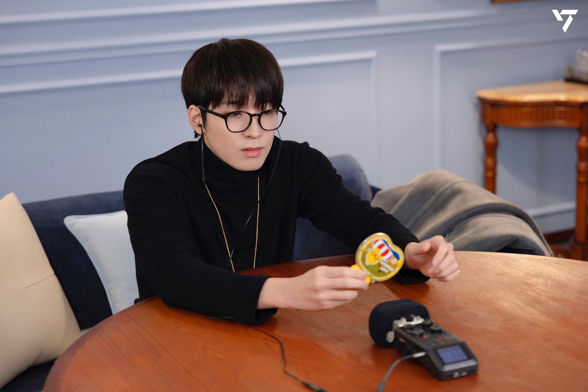 Latest photo of Wonwoo (SEVENTEEN)