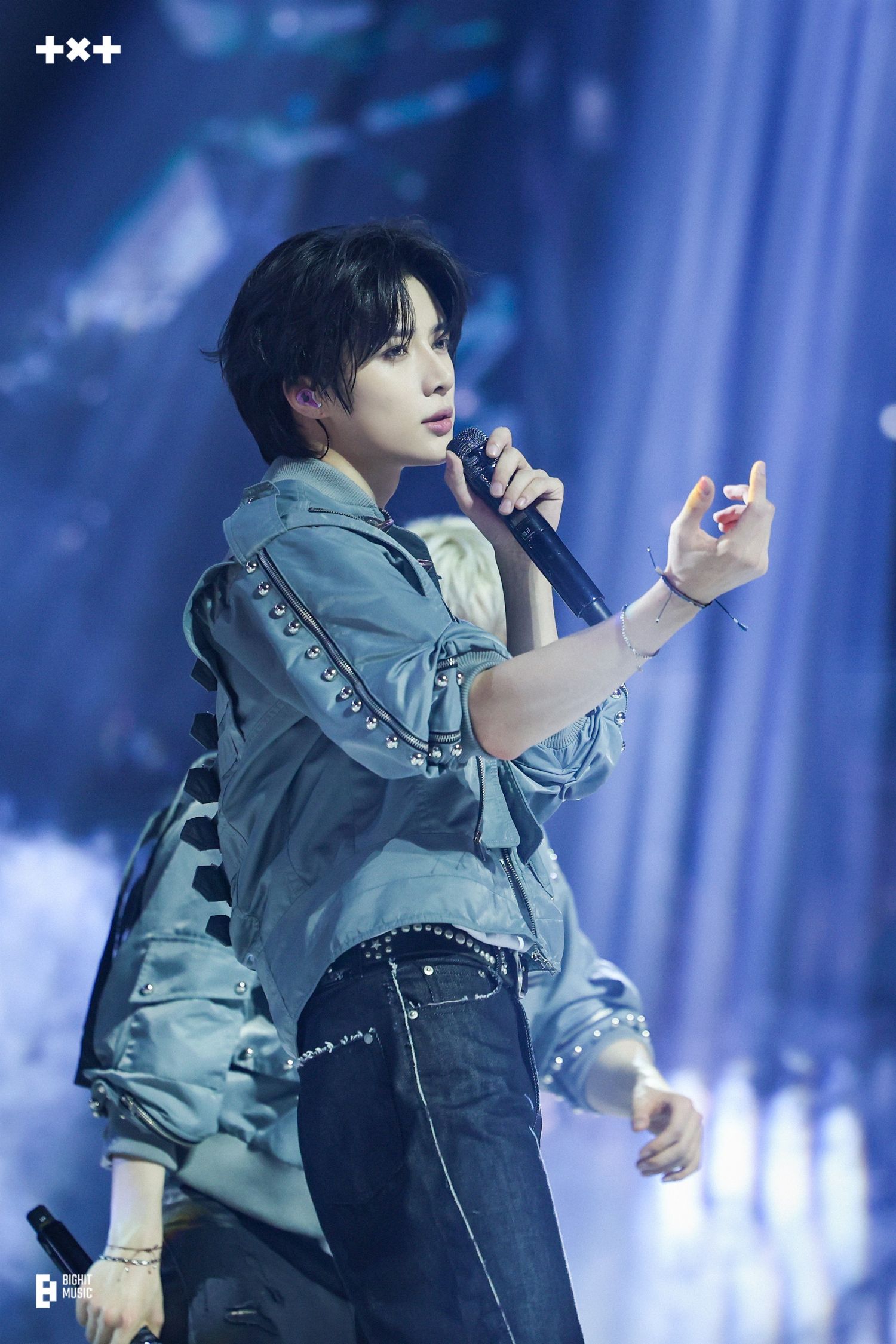 A moment captured by Beomgyu (TOMORROW X TOGETHER)'s fan