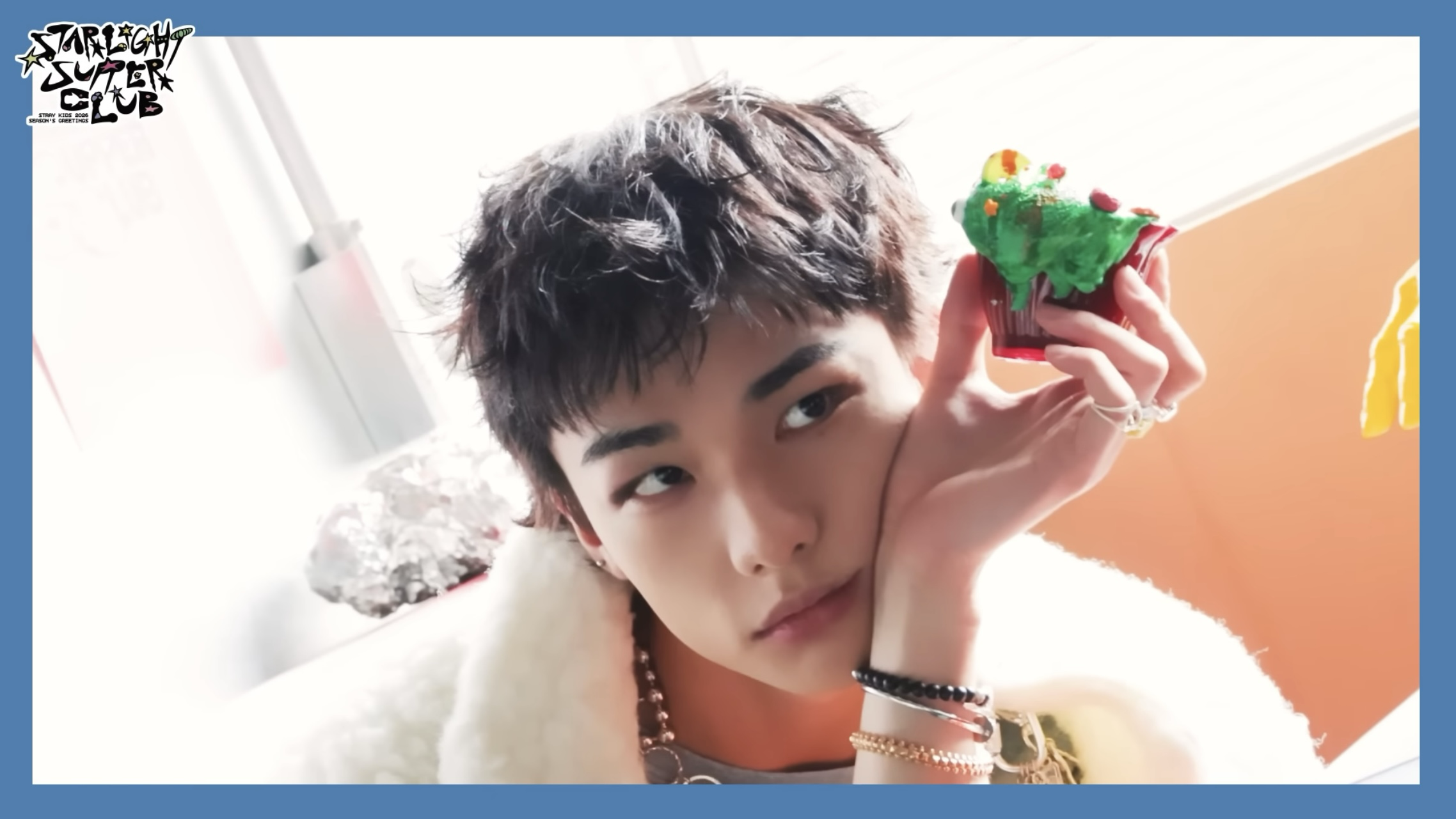 Latest photo of Hyunjin (Stray Kids)