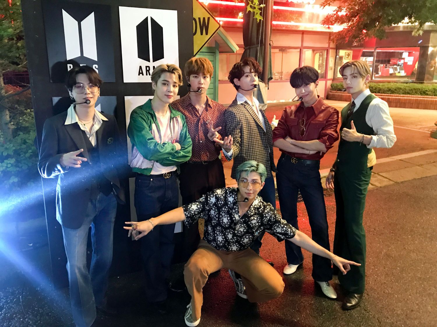 Behind-the-scenes cut of BTS