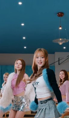 A heartfelt wallpaper shared by Rio (NiziU)'s fans