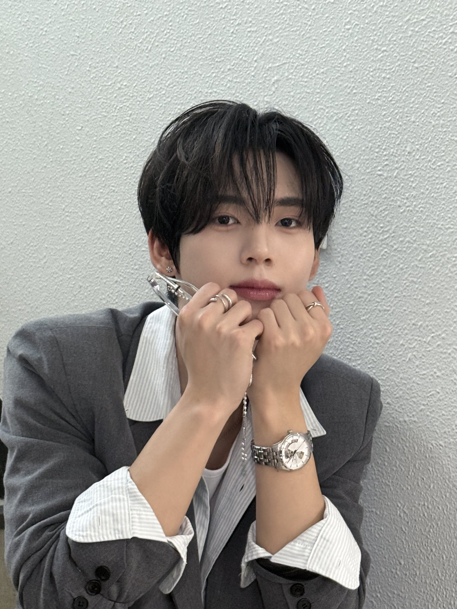 Recent activity shot of Han Yujin (ZEROBASEONE)