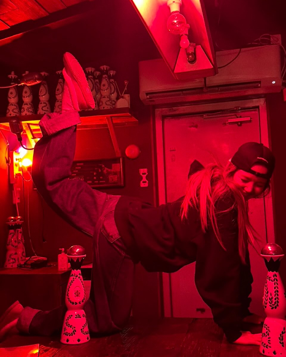 A moment captured by Lisa (BLACKPINK)'s fan