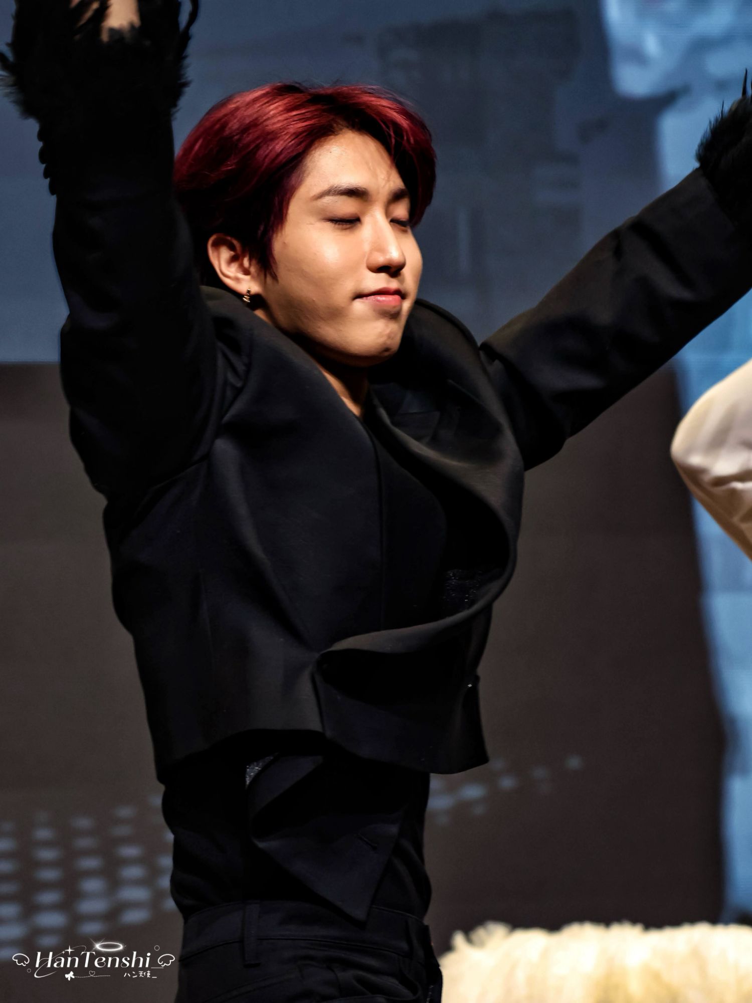 Behind-the-scenes cut of HAN (Stray Kids)