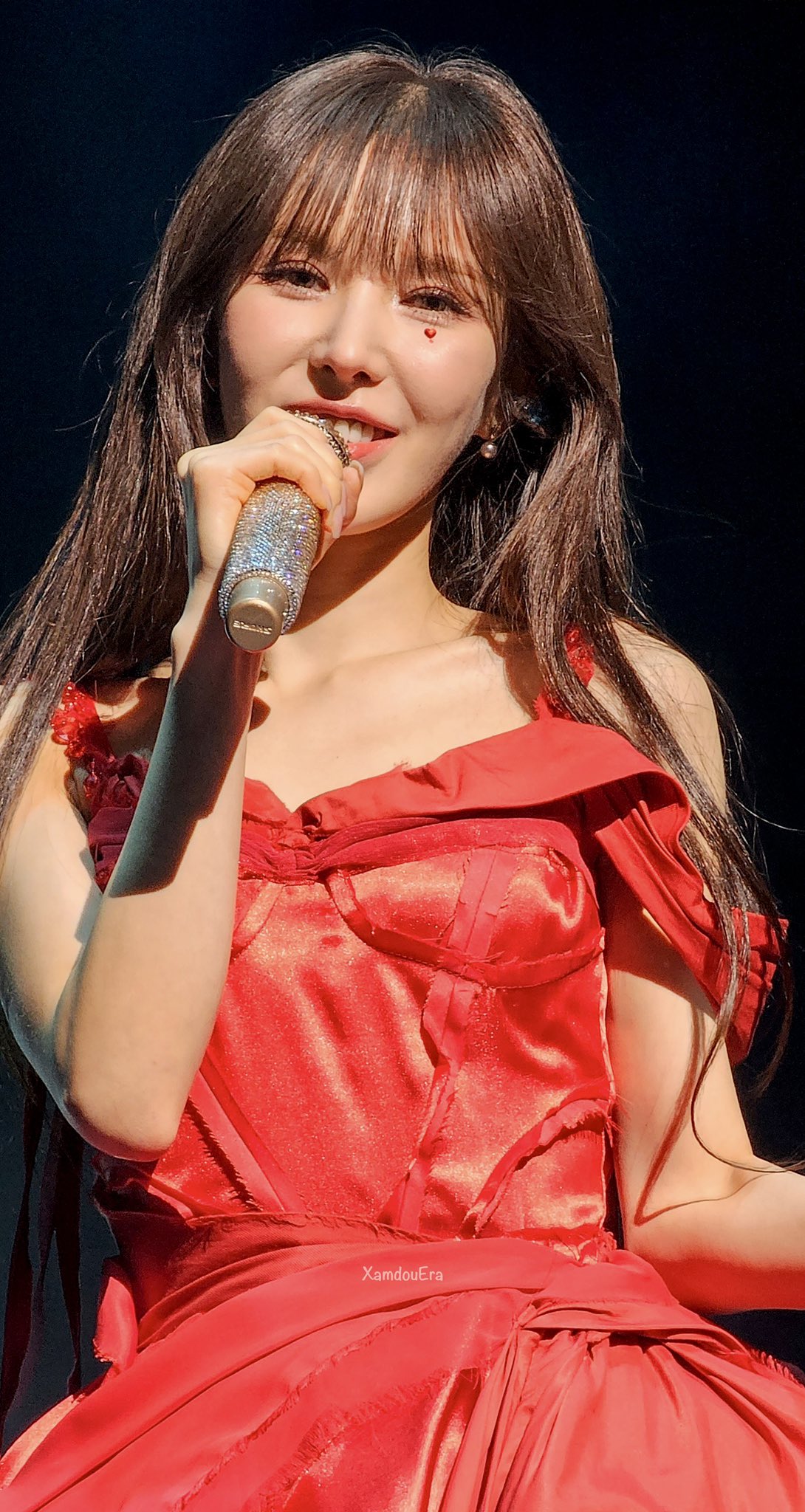 A moment captured by Wendy (Red Velvet)'s fan