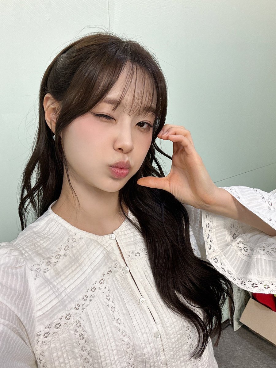 A moment captured by Chuu's fan