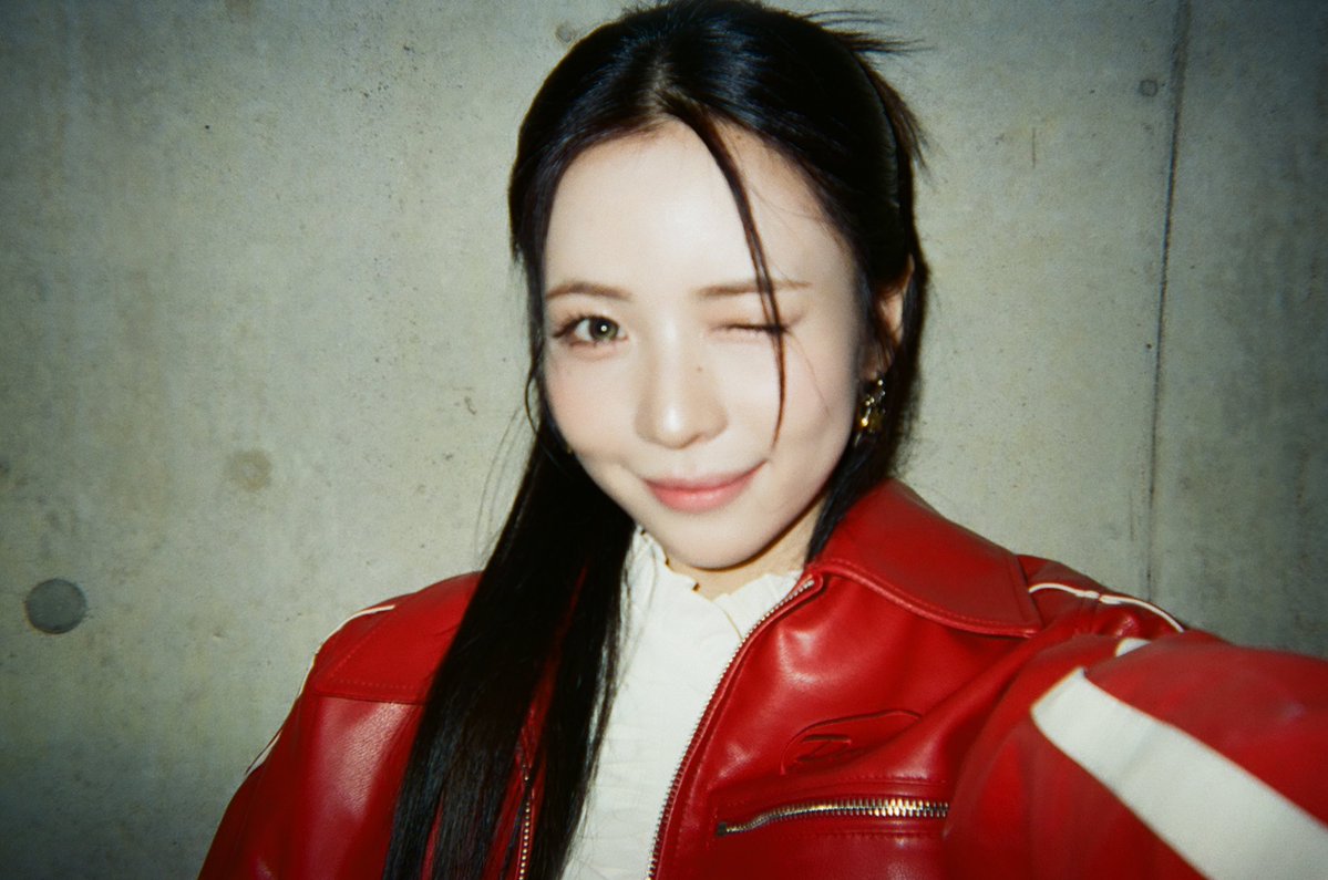 A moment captured by NiziU's fan