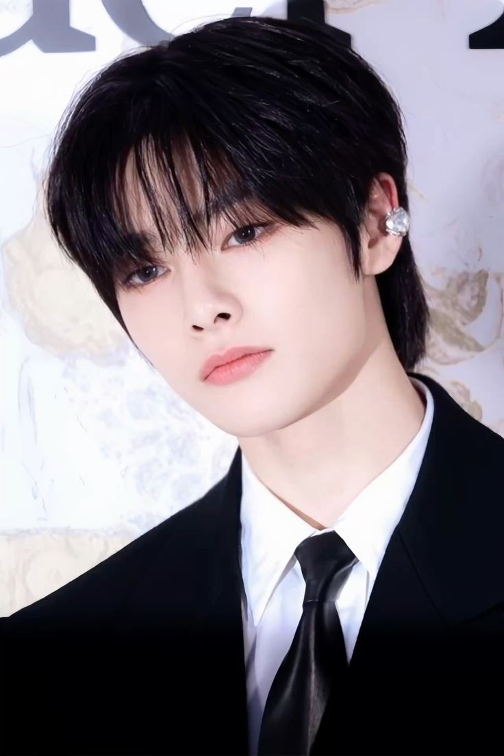 Behind-the-scenes cut of I.N (Stray Kids)
