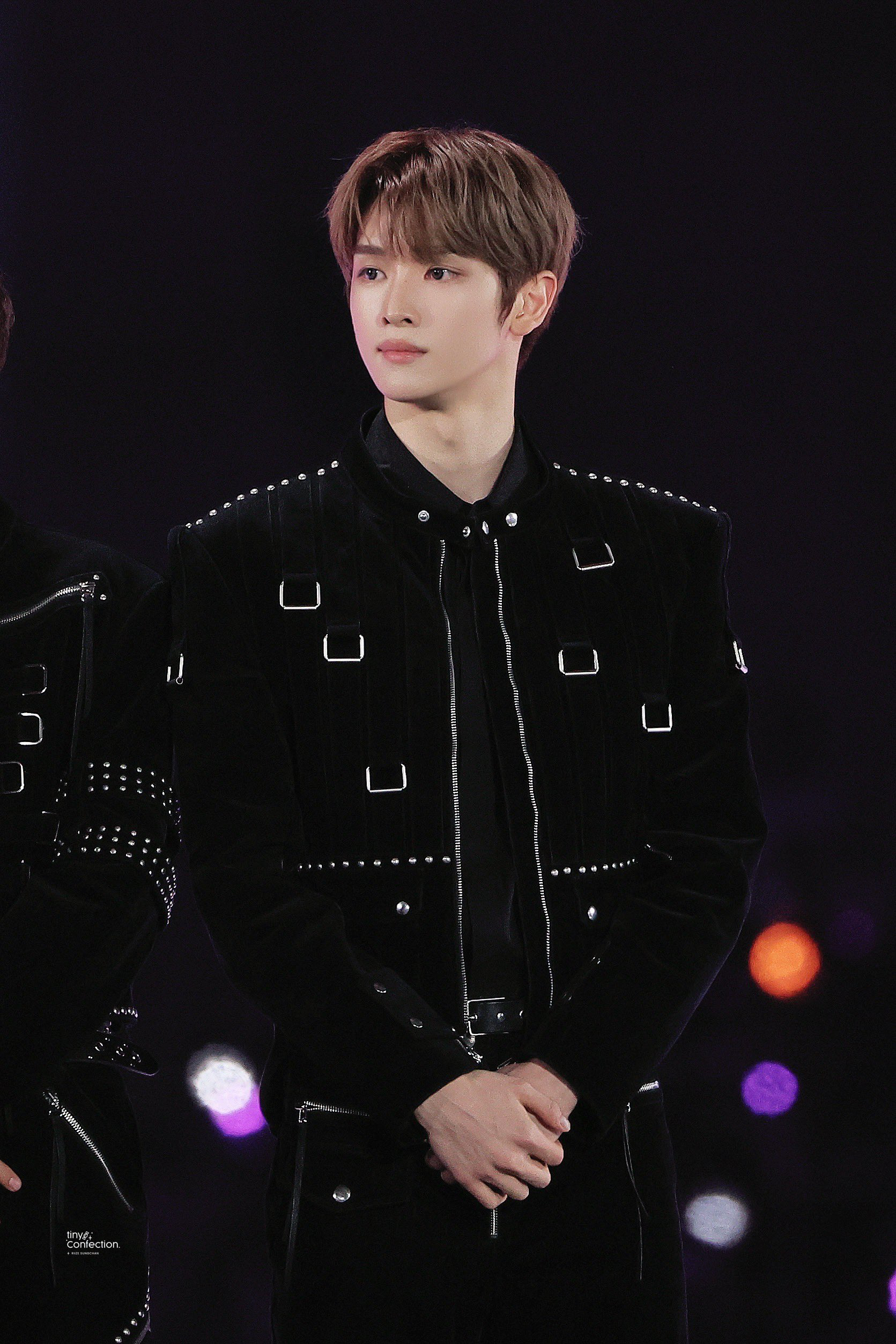 Latest photo of Sungchan (RIIZE)