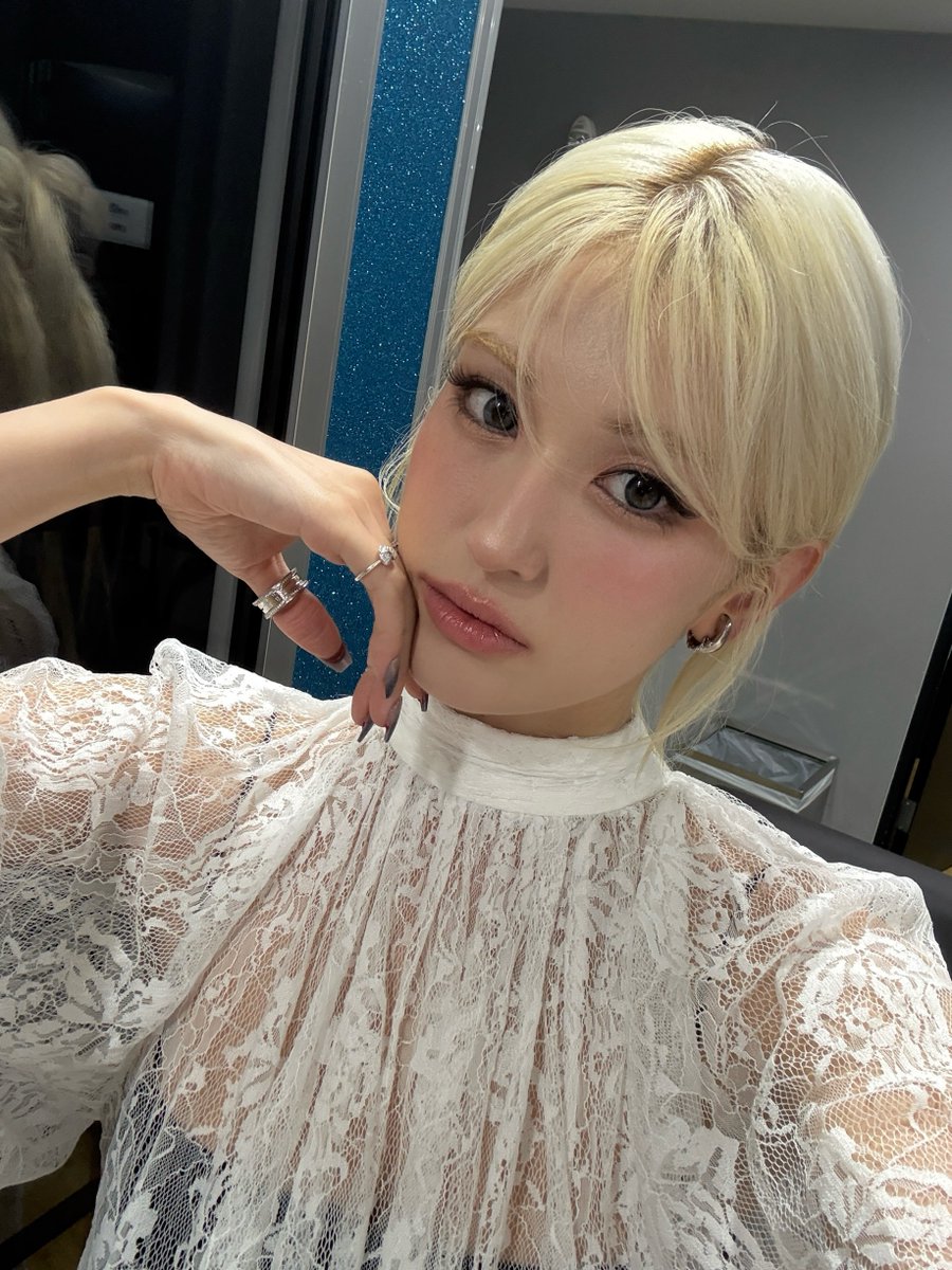 A moment captured by Jeon Somi's fan