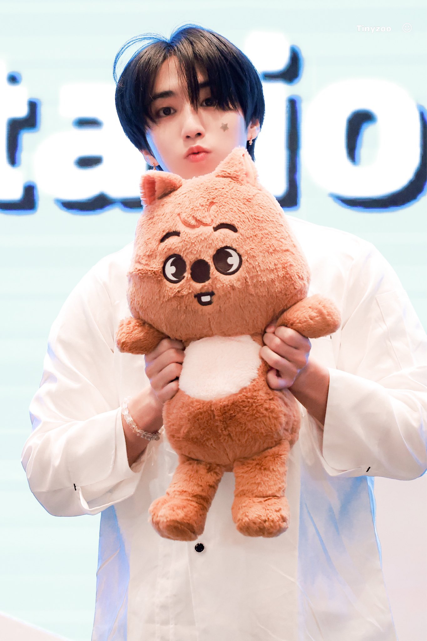 Foto aktivitas terbaru HAN (Stray Kids)