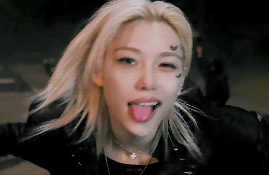 Latest photo of Felix (Stray Kids)