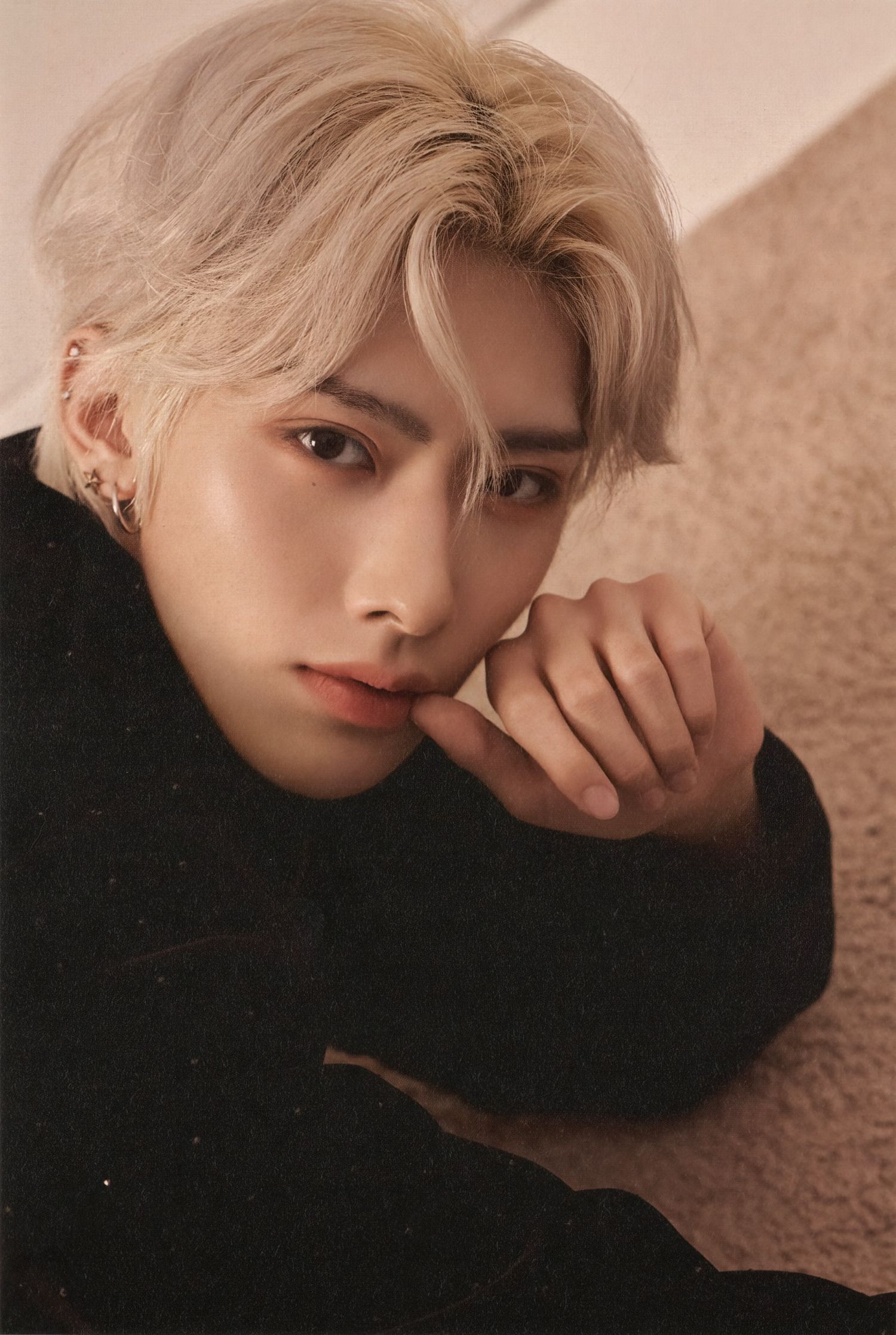 Latest photo of Ricky (ZEROBASEONE)