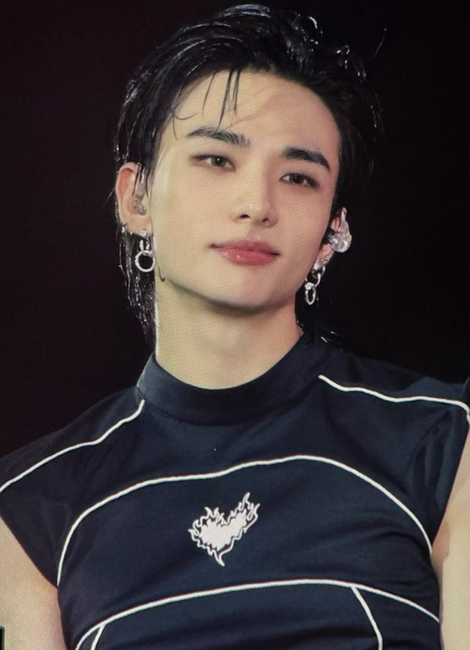 Latest photo of Hyunjin (Stray Kids)