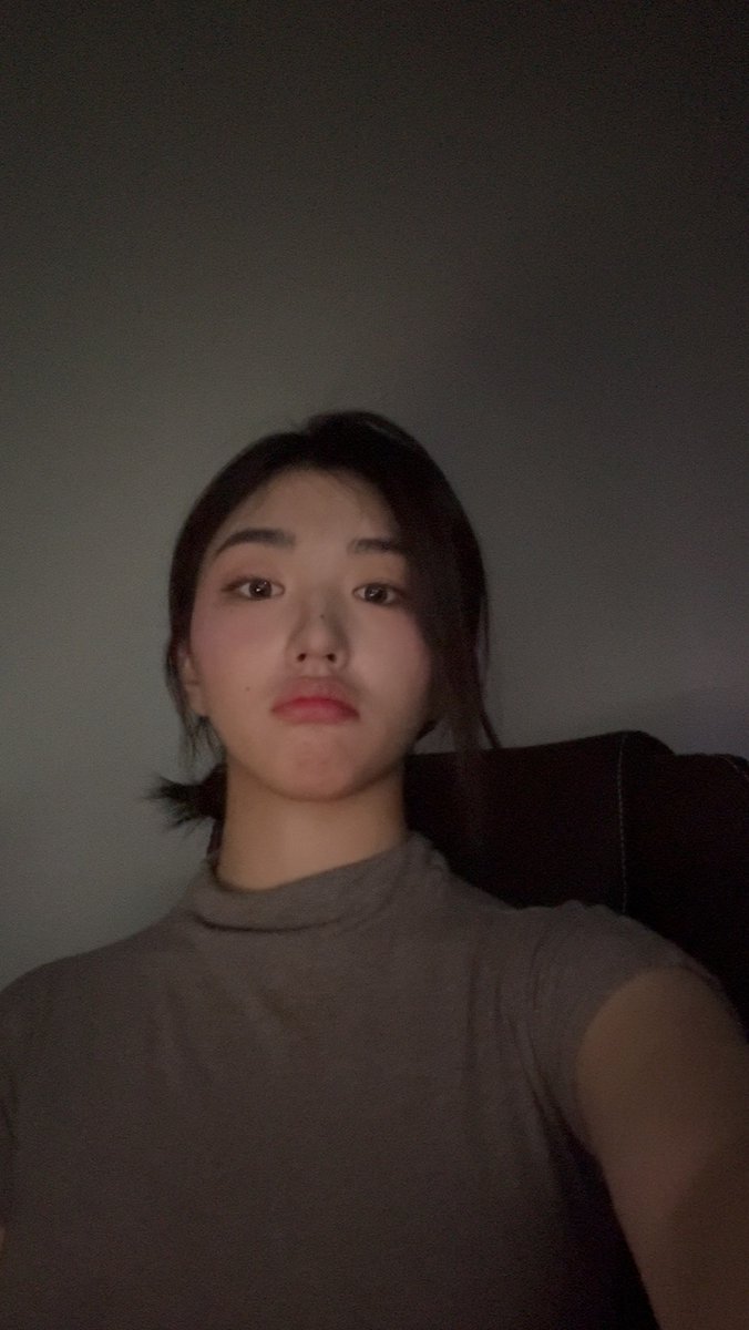 The most beloved wallpaper among tripleS's fans