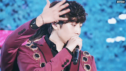 A moment captured by SHINHWA's fan