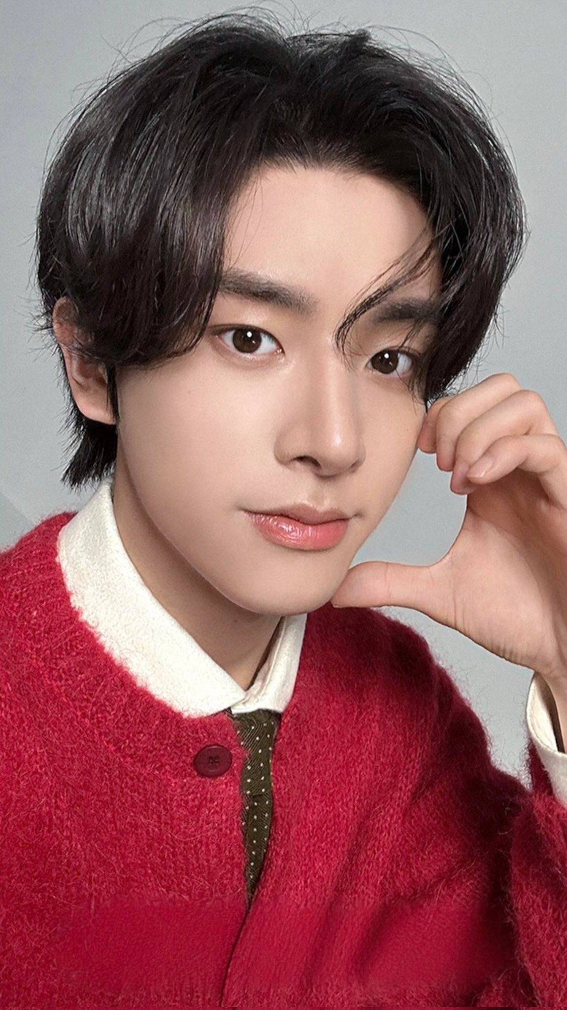 Behind-the-scenes cut of Jake (ENHYPEN)