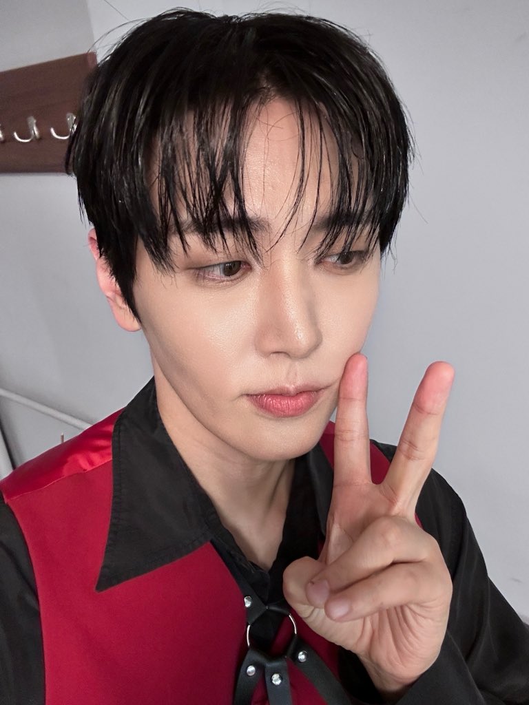 A moment captured by SF9's fan