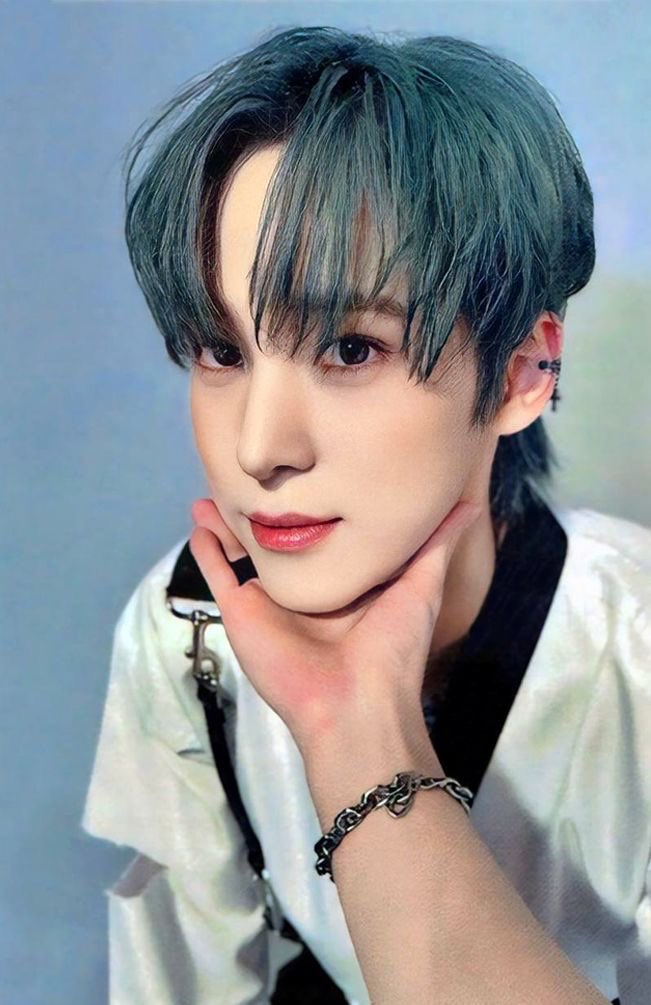 A moment captured by Yunho (ATEEZ)'s fan
