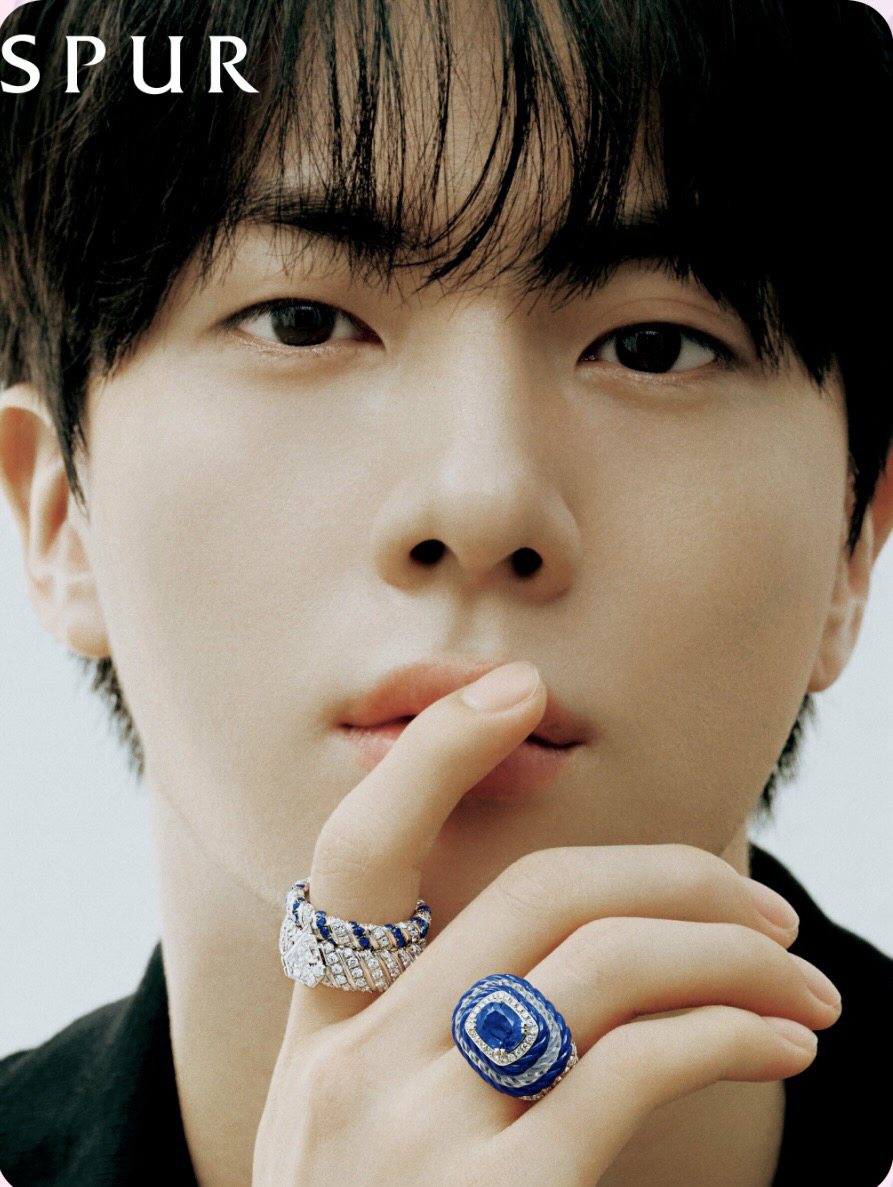 진 (방탄소년단)의 최신 사진