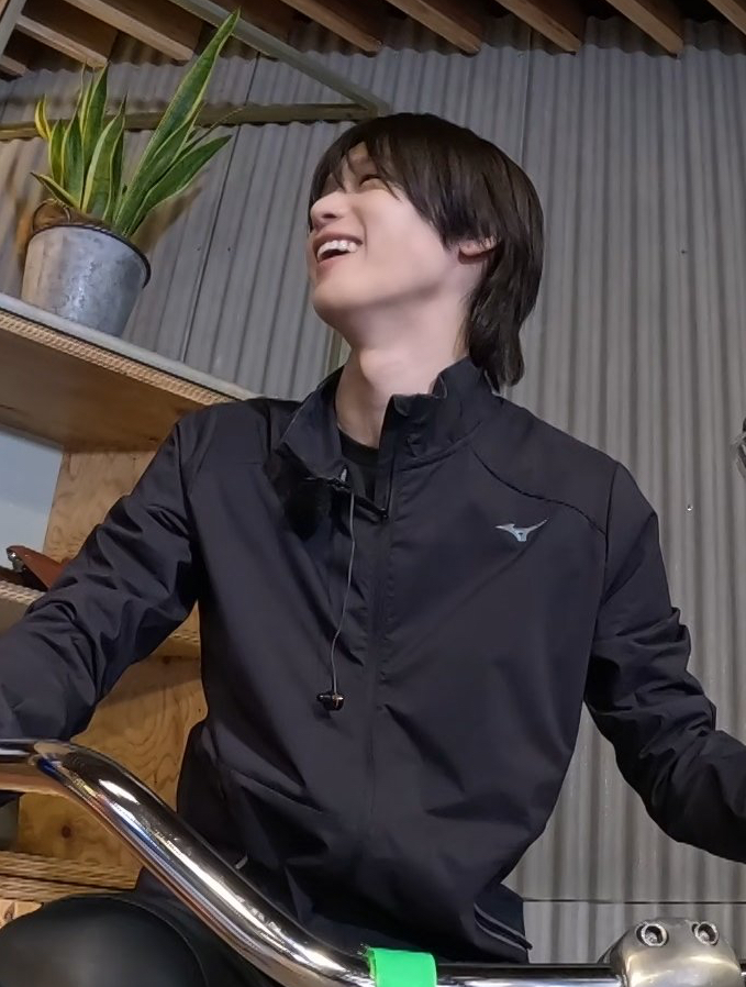 Behind-the-scenes cut of K (&TEAM)