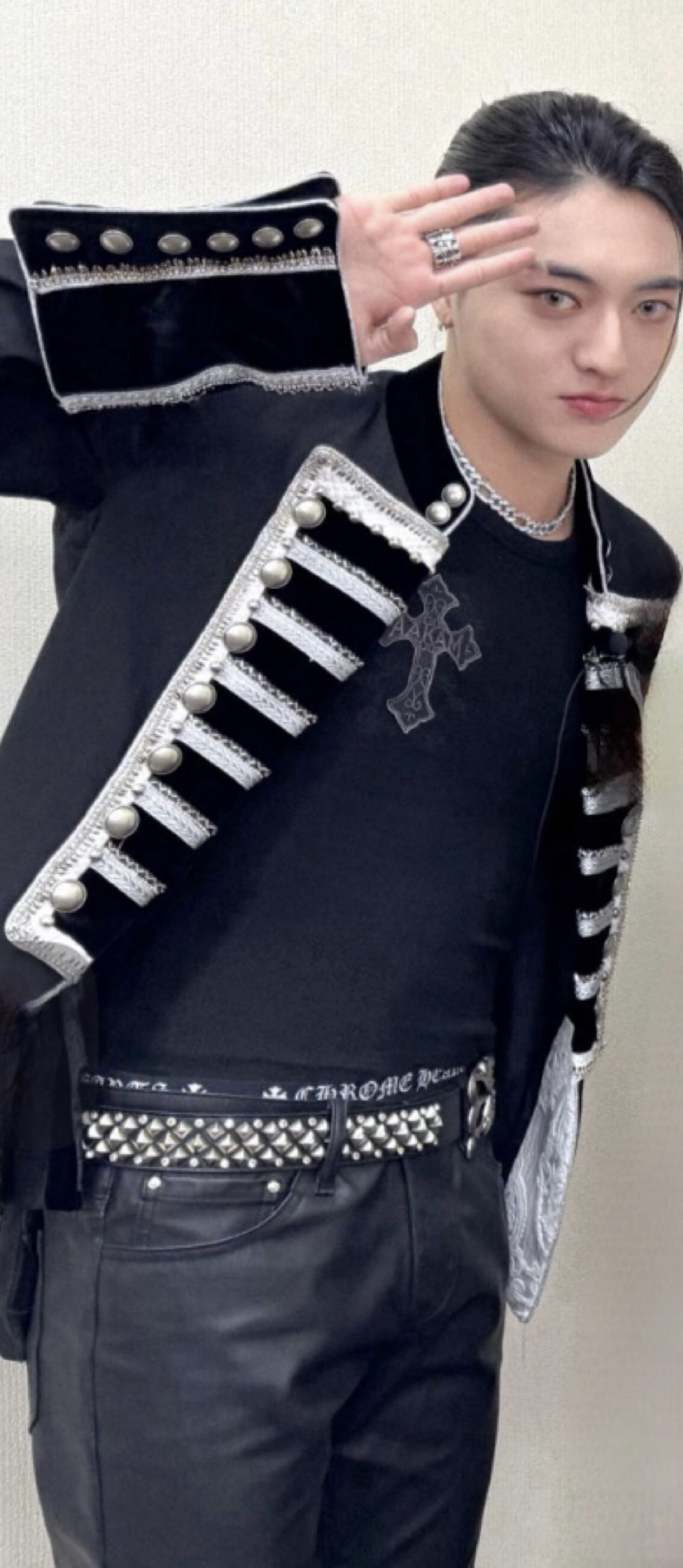 A heartfelt wallpaper shared by Haruto (TREASURE)'s fans